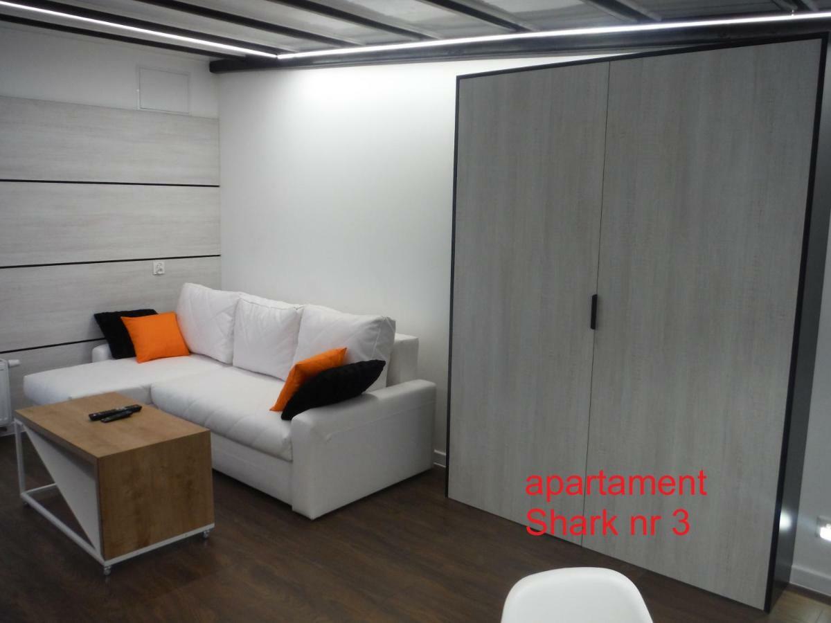 Apartamenty Shark ギジツコ エクステリア 写真