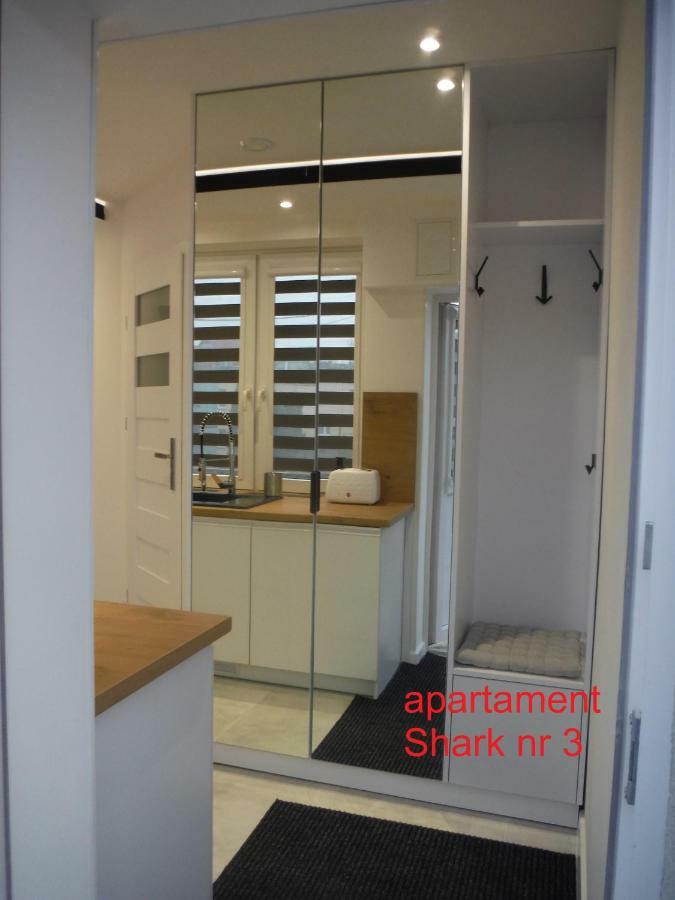 Apartamenty Shark ギジツコ エクステリア 写真