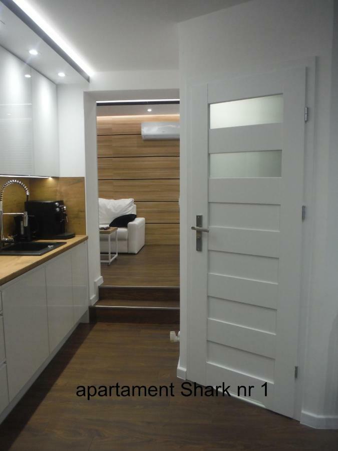 Apartamenty Shark ギジツコ エクステリア 写真
