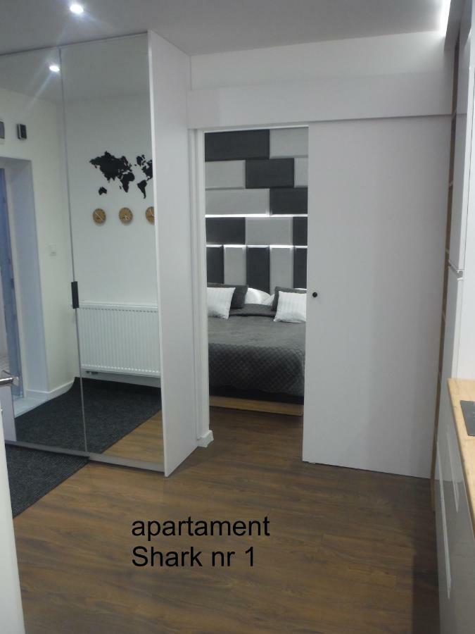 Apartamenty Shark ギジツコ エクステリア 写真